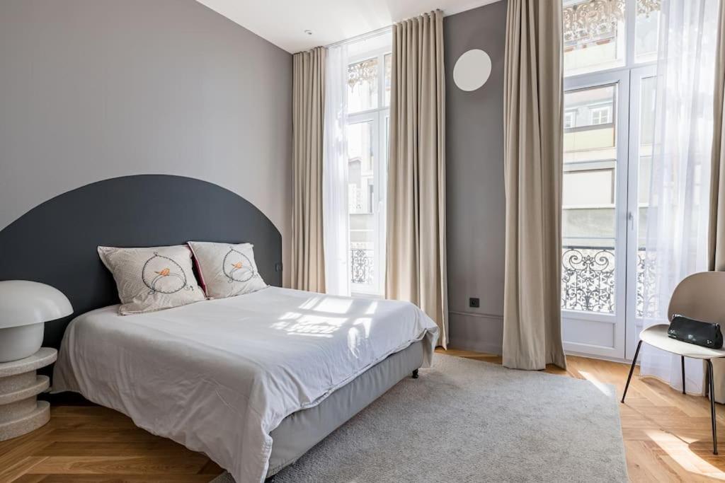 Beige Hospitalite - Apotheose Luxueux- 3 Chambres - Parking Prive 圣艾蒂安 外观 照片